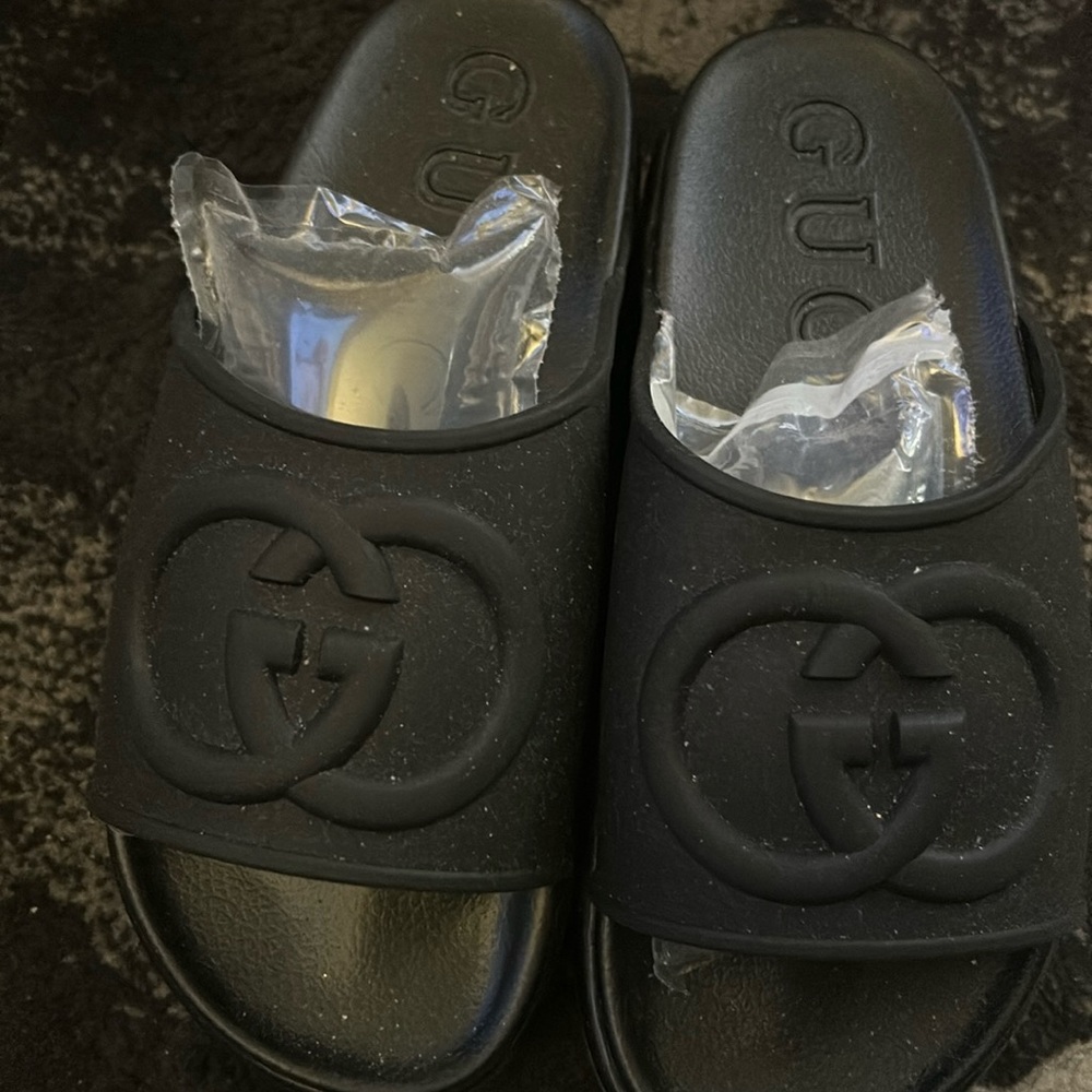 Gucci slides 38
